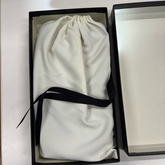 NWOT Gucci Black Wallet with Colorful Patch - Picture 4 of 6